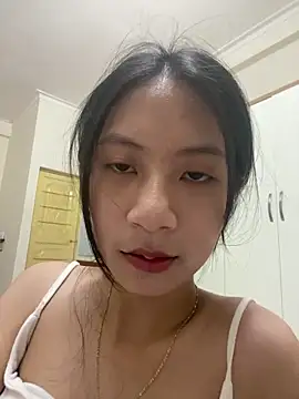 Snapshot of Lil-Gi chatting on September 2025 03:34:02 PM Lil-Gi online show from September 2025 03:34:02 PM