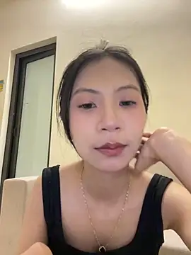 Snapshot of Lil-Gi chatting on September 2025 02:44:02 PM Lil-Gi online show from September 2025 02:44:02 PM