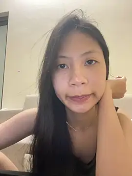 Snapshot of Lil-Gi chatting on October 2025 03:11:01 PM Lil-Gi online show from October 2025 03:11:01 PM