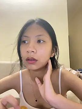 Snapshot of Lil-Gi chatting on October 2025 03:13:01 PM Lil-Gi online show from October 2025 03:13:01 PM