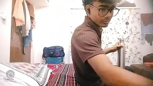 Rahulisagoodguy online show from September 2025 10:39:02 AM