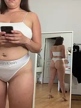 chloedlm5 online show from September 2025 10:04:02 AM