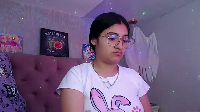 laurenelove online show from October 2025 03:21:02 AM