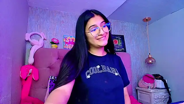 laurenelove online show from December 2025 03:24:02 AM