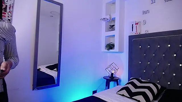 MelissaRhodes online show from December 2025 08:59:02 PM