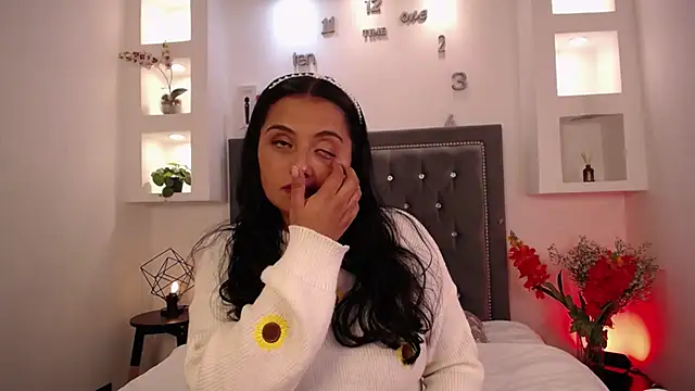 MelissaRhodes online show from December 2025 09:00:01 PM