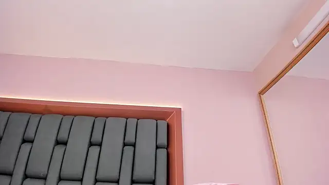 LisaMendez online show from November 2025 04:02:02 AM