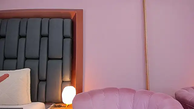 LisaMendez online show from March 2026 03:24:02 AM