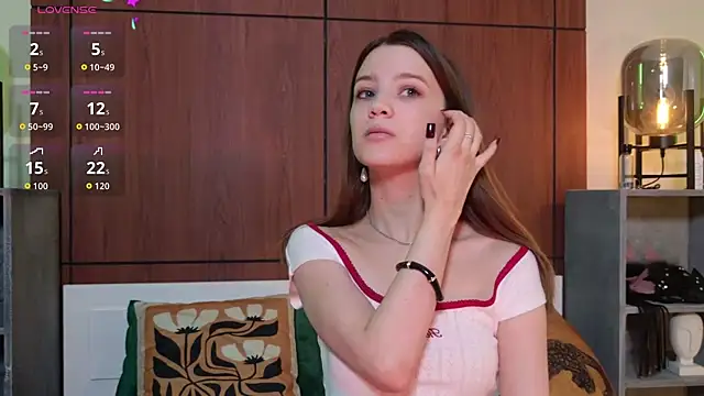 Alison kisss online show from April 2026 08:53:02 PM