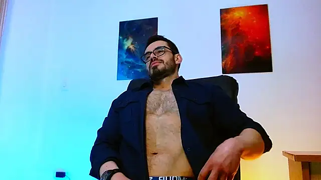 Axel Lover online show from March 2026 11:09:02 PM