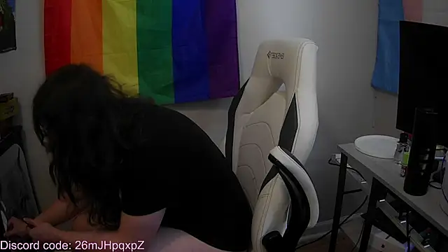 Snapshot of Elli-Ixby chatting on September 2025 04:42:02 PM Elli-Ixby online show from September 2025 04:42:02 PM