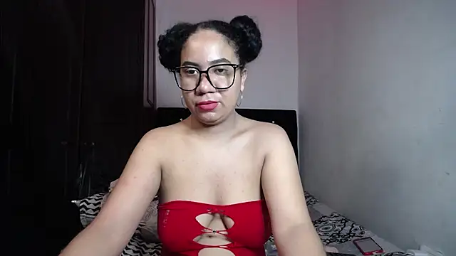 Kristynsmith online show from September 2025 03:39:02 AM