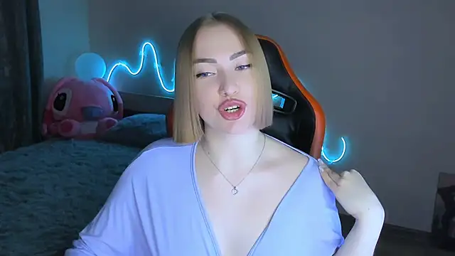 LaraKrein lk online show from March 2026 02:08:01 PM