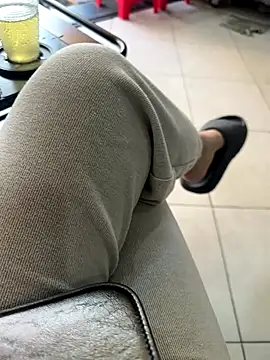 sharon-Hanna online show from December 2025 01:21:02 AM