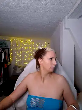 SexyJulia21 online show from March 2025 12:13:01 PM