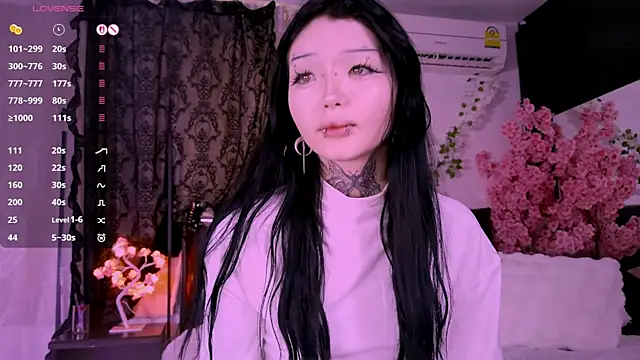 Lein Bone online show from November 2025 12:20:02 AM