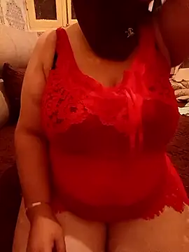 Snapshot of mayakhalyfaa chatting on October 2025 10:23:02 PM mayakhalyfaa online show from October 2025 10:23:02 PM