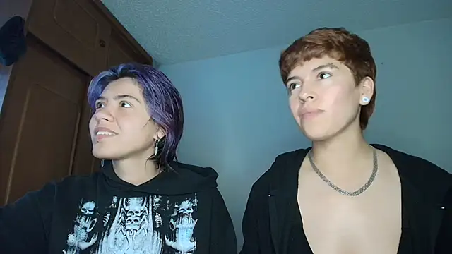 Zafira  Raven online show from November 2025 10:30:02 PM