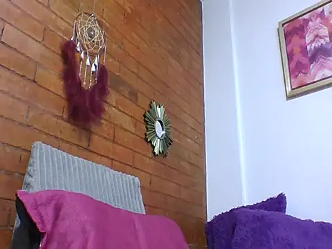 a miss online show from November 2025 10:20:02 PM