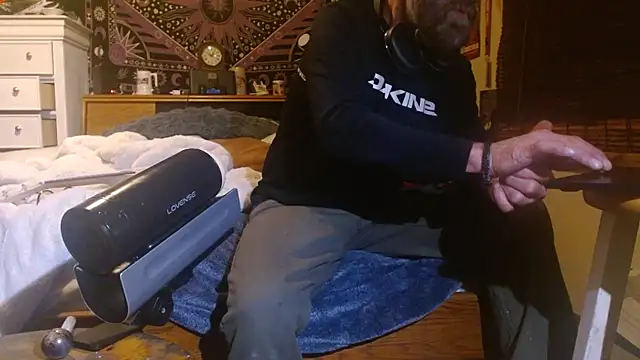 Snapshot of reebokrick650 chatting on January 2026 02:47:01 AM reebokrick650 online show from January 2026 02:47:01 AM