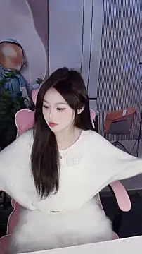 CAICAI BABY online show from November 2025 06:36:02 AM