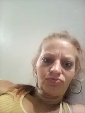 Snapshot of IrishGoddess69247 chatting on November 2025 07:03:02 PM IrishGoddess69247 online show from November 2025 07:03:02 PM