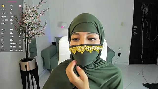 Snapshot of leila_whisper chatting on September 2025 06:52:02 PM leila whisper online show from September 2025 06:52:02 PM