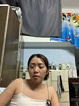 Snapshot of Minee1202 chatting on May 2026 04:50:01 AM Minee1202 online show from May 2026 04:50:01 AM