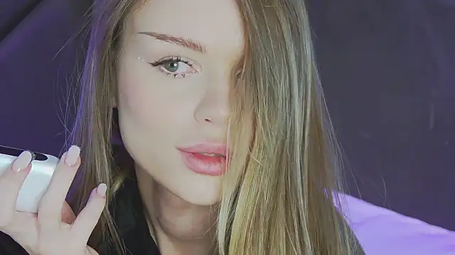 MarilynNova online show from February 2026 04:39:01 AM