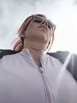 Alis xxx online show from April 2026 08:32:01 PM