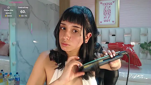 allyssa bellini s online show from September 2025 08:24:02 PM