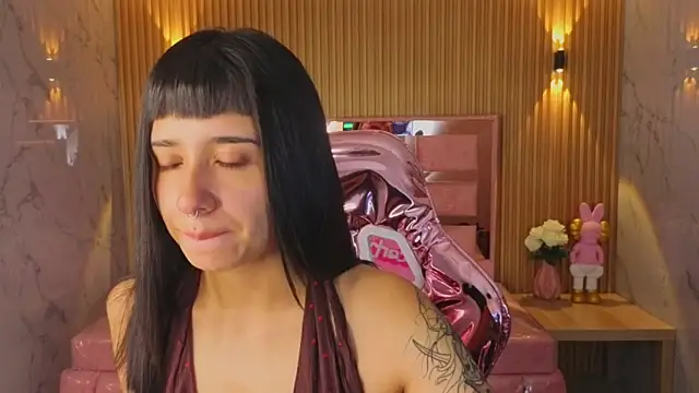 allyssa bellini s online show from October 2025 08:32:01 PM