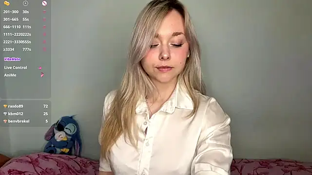 AccaCroyle online show from April 2026 04:59:02 PM