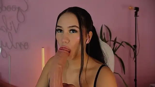 Snapshot of Jazmiinee chatting on October 2025 04:09:02 PM Jazmiinee online show from October 2025 04:09:02 PM