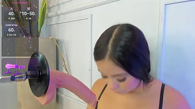 Snapshot of Jazmiinee chatting on December 2025 07:54:02 PM Jazmiinee online show from December 2025 07:54:02 PM