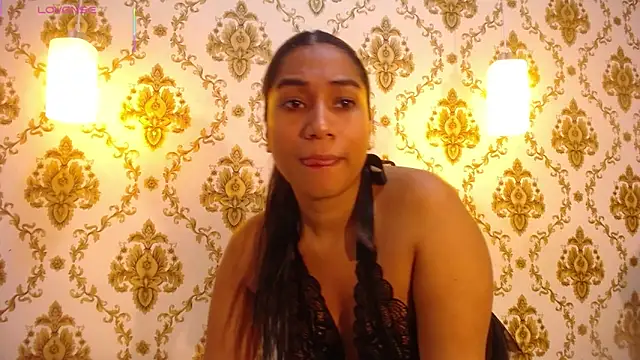 EMILYY WALKER online show from September 2025 11:58:01 AM