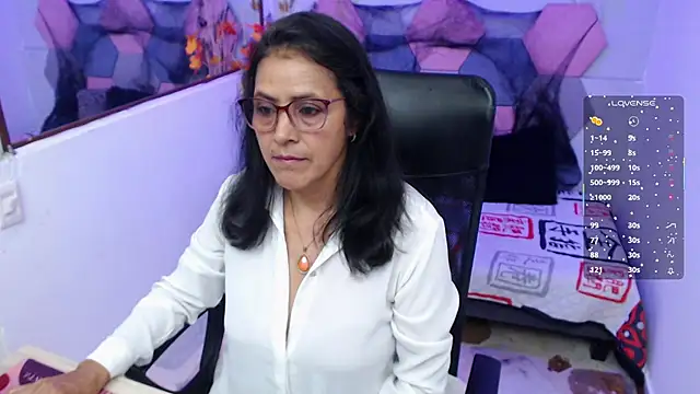 AmandaPeet online show from October 2025 08:32:01 PM