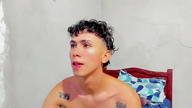 Snapshot of Damien_444 chatting on September 2025 01:00:02 PM Damien 444 online show from September 2025 01:00:02 PM