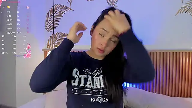 Valleriie  online show from January 2026 03:05:01 PM