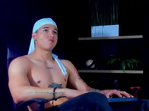 rocoo santos online show from April 2026 06:02:01 PM