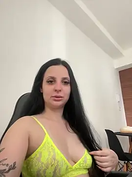 Snapshot of yumi-hot chatting on February 2026 12:03:01 PM yumi-hot online show from February 2026 12:03:01 PM