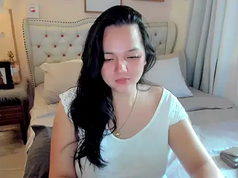 Snapshot of SweetHoney369 chatting on March 2026 05:14:02 AM SweetHoney369 online show from March 2026 05:14:02 AM