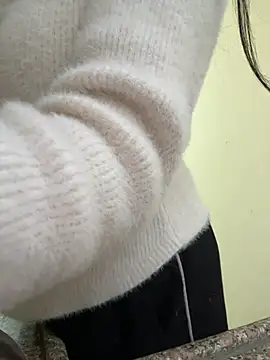 Snapshot of modelnishu chatting on February 2026 12:44:02 PM modelnishu online show from February 2026 12:44:02 PM