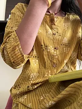 Snapshot of modelnishu chatting on February 2026 10:14:02 AM modelnishu online show from February 2026 10:14:02 AM