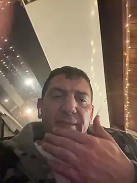 BULLBSX online show from April 2026 08:42:02 PM