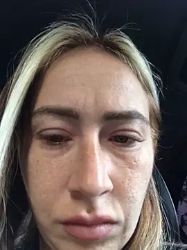 Reina Cummings online show from September 2025 04:38:01 AM