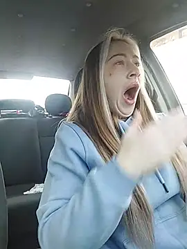 Reina Cummings online show from March 2026 06:31:02 AM