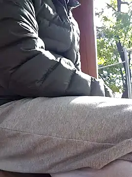 starvingo2002 online show from November 2025 04:04:01 AM