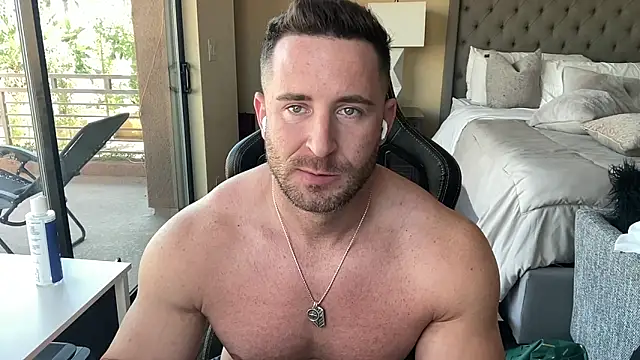 brettmycles28 online show from September 2025 08:57:02 PM