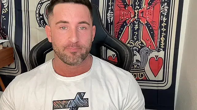 brettmycles28 online show from January 2026 06:57:02 PM